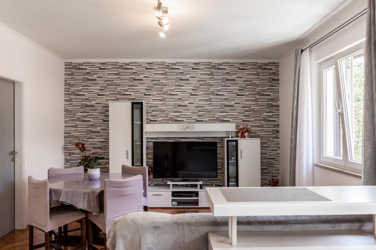 Apartman Danijela Zagorje المظهر الخارجي الصورة
